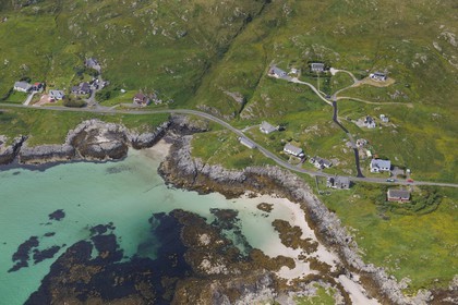 Royaume-Uni, Ecosse, Hébrides extérieures, Ile de Barra, la côte Est à Ersary (vue aérienne)