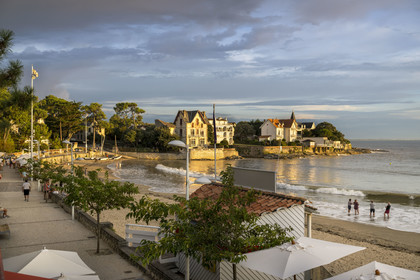 France, Charente-Maritime (17), région de Royan, Saint-Palais-sur-Mer, la plage du Bureau dans la conche de Saint-Palais