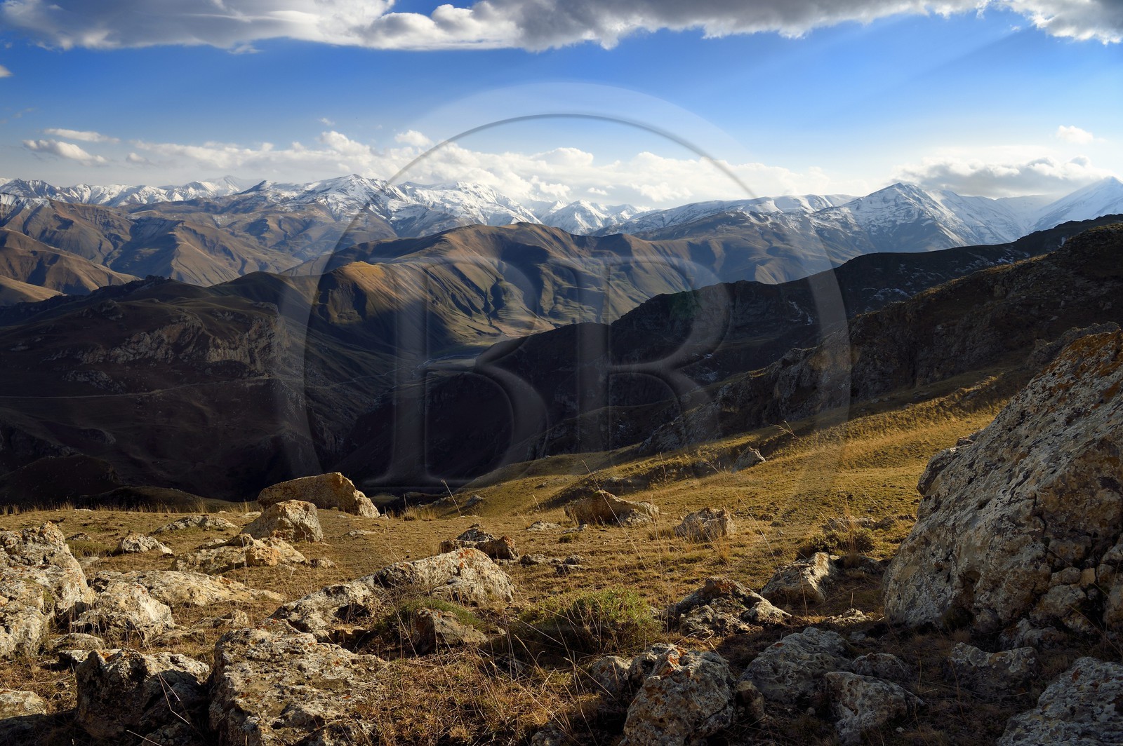Azerbaïdjan, région de Quba (Guba), chaine de montagne du Grand Caucase, paysage entre le village de Qalaxudat et de Giriz