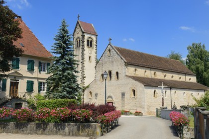 France, Haut-Rhin (68), Sundgau, Feldbach, église Saint-Jacques du XIIème siècle, ancien prieuré fonde par Frederic 1er Comte de Ferrette en 1145