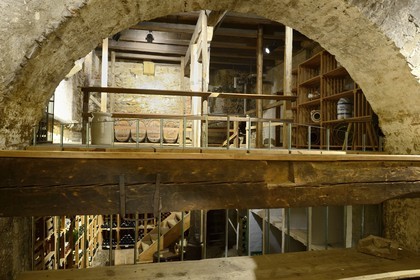 Germany, Baden-Wurttemberg, Freiburg im Breisgau, Zum Roten Bären the oldest restaurant still in business in Germany, the cellar