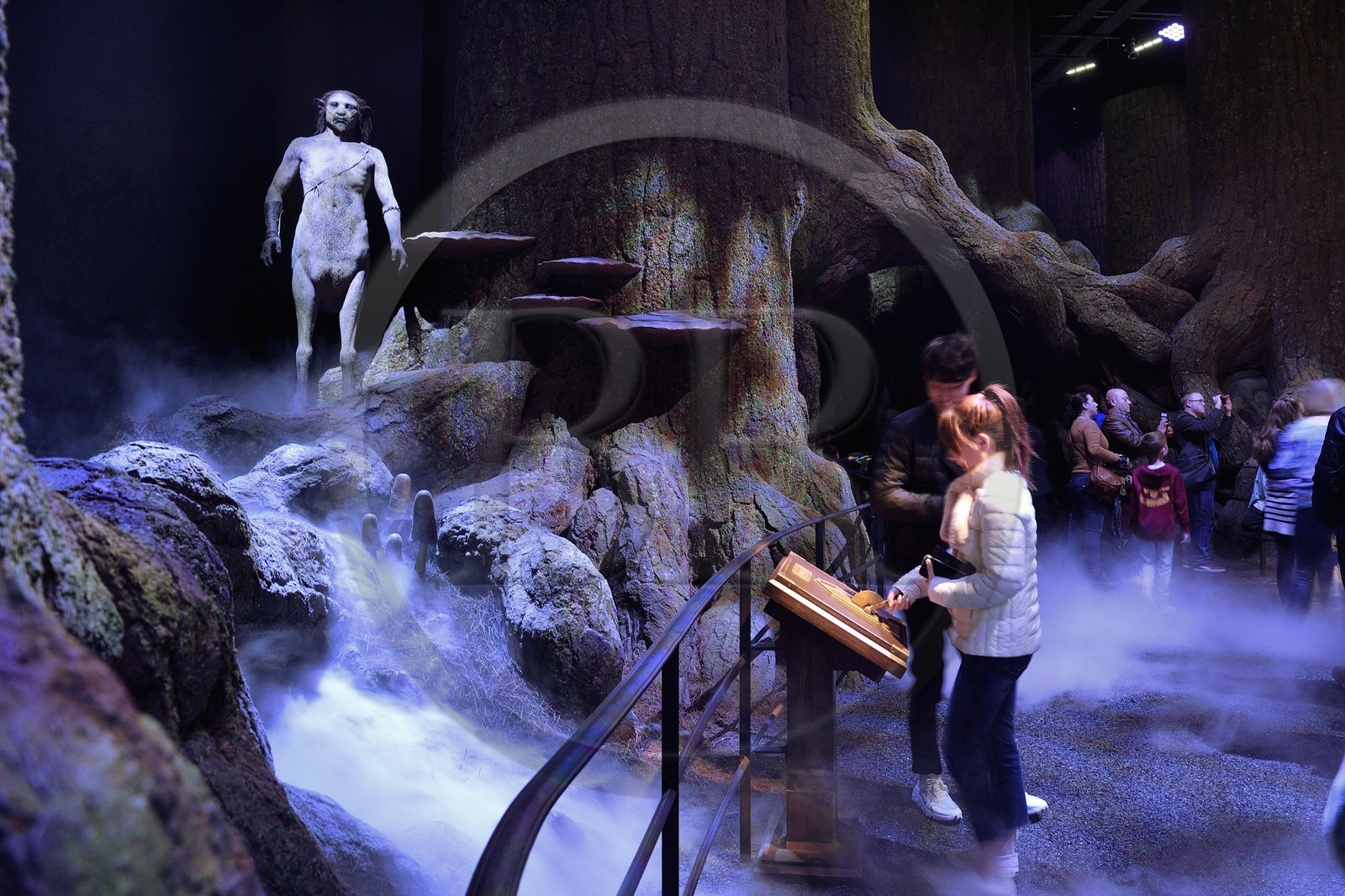 Royaume-Uni, Hertfordshire, Leavesden, Leavesden Film Studios, Harry Potter Studio Tour London, les coulisses du tournage des 8 films de Harry Potter, la mythique Forêt Interdite