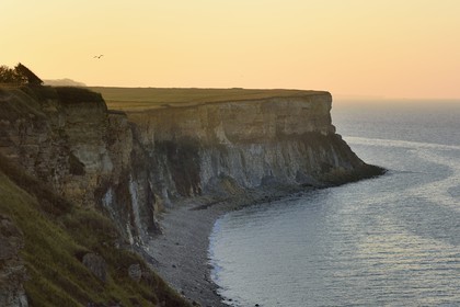 France, Calvados (14), Arromanches-les-Bains, falaises du cap Manvieux