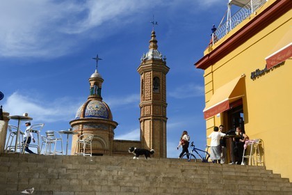 Espagne, Andalousie, Séville, quartier de Triana, bar à tapas El Faro de Triana