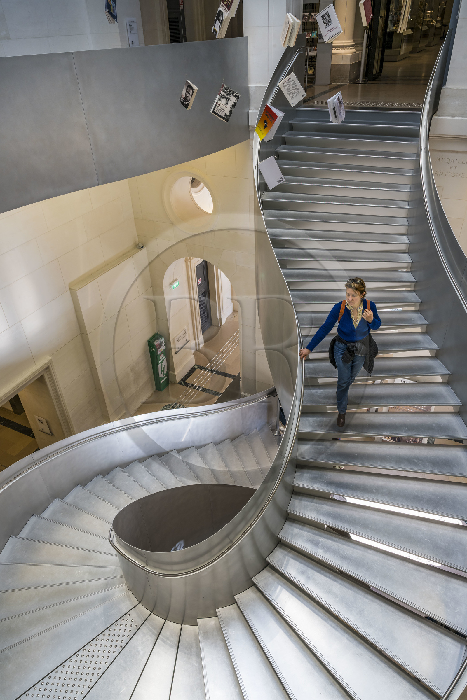 France, Paris (75), Bibliothèque Nationale de France, site Richelieu, escalier tournant du grand hall
