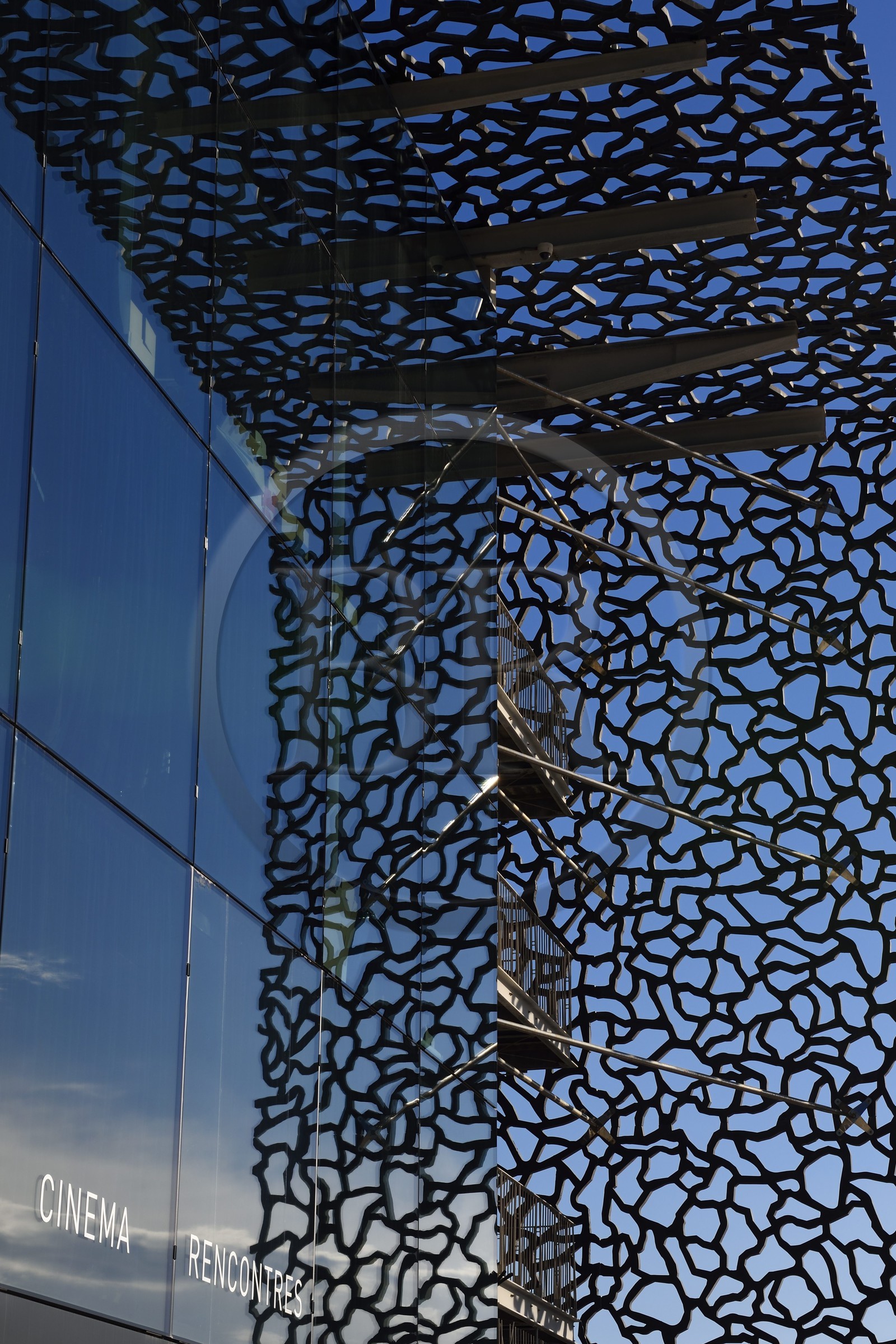 France, Bouches-du-Rhône (13), Marseille, MuCEM (Musée des civilisations de l'Europe et de la Méditerranée) par les architectes Rudy Ricciotti et R. Carta