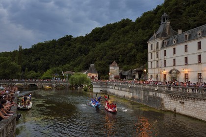 France, Dordogne, Brantome, water jousting on the Dronne river and Saint Pierre benedictine abbey