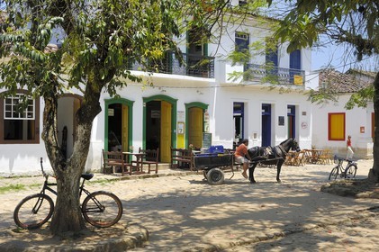 Brazil, Rio de Janeiro State, Paraty, colonial town founded in 1667 to export gold to Europe, trailer Hitch outside a cafe (Gold Route, Estrada Real)