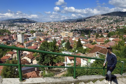 Bosnie-Herzégovine, Sarajevo, la Bibliothèque Nationale et Universitaire au centre