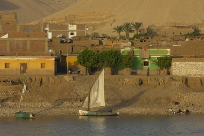 Egypte, Haute Egypte, vallée du Nil, le Nil entre Louxor et Esna