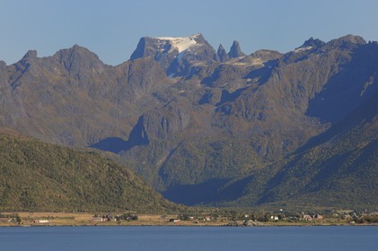 Norway, Nordland County, Vesteralen Islands, Moysalen National Park and Mount Moysalen 1262m on the south coast of the island Hinnoya