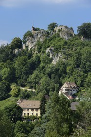 France, Haut-Rhin (68), Sundgau, Ferrette dominé par son chateau