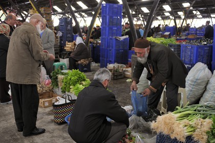 Turquie, Anatolie Centrale, province de Nevsehir, Cappadoce classée Patrimoine Mondial de l'UNESCO, marché d' Avanos