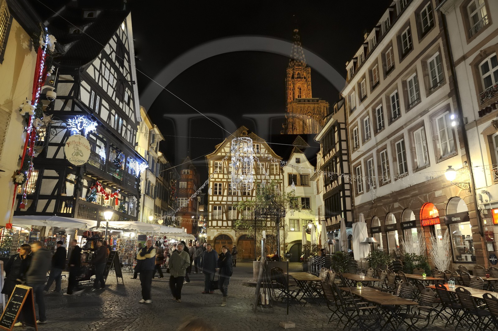 France, Bas-Rhin (67), Strasbourg, vieille ville classée au Patrimoine Mondial de l'UNESCO, la cathédrale Notre-Dame