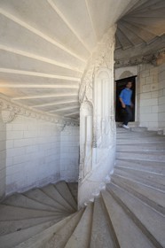 France, Loir-et-Cher (41), Vallée de la Loire classée Patrimoine Mondial de l'UNESCO, château de Chaumont-sur-Loire, escalier