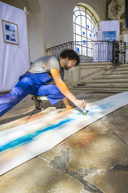 France, Nièvre, Nevers, the Sainte-Marie chapel or chapel of the Visitation of the Blessed Virgin, the artist Randy Bertil creates a graphic performance La Loire Asséchée with a reading by the actor Axel Stein-Kurdzielewicz for Nevers en Bleu