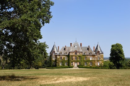 France, Allier (03), ancienne province du Bourbonnais, Besson, chateau du Nouveau- Bostz appartenant au Prince Charles Henri de Lobkowicz descendant des Bourbon-Parme