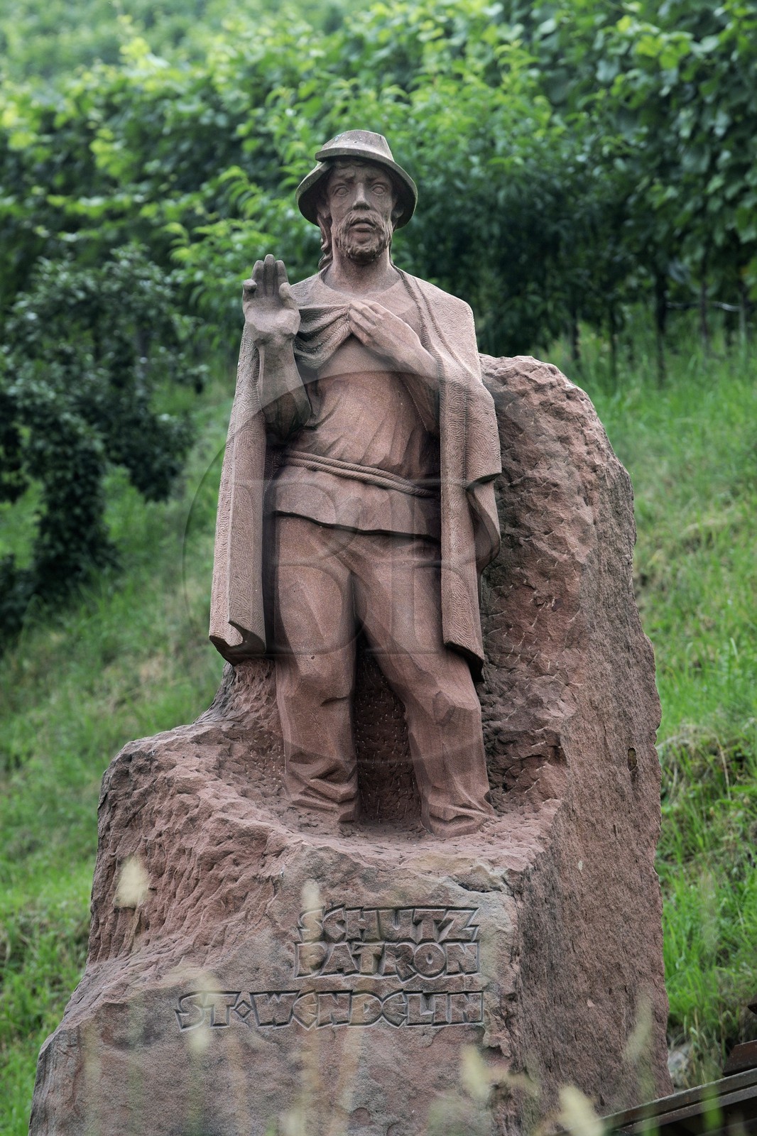 Germany, Black Forest, Schwarzwald, Baden-Württemberg, Sasbachwalden, statue of patron Saint St Wendelin, on the Badische Weinstrasse, the touristic wine road of the Baden Country