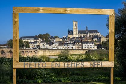 France, Nièvre, Nevers, the islands on the Loire upstream from the Pont de la Loire, the Quai de Mantoue and the Saint-Cyr-et-Sainte-Julitte cathedral, Real-time weather framework