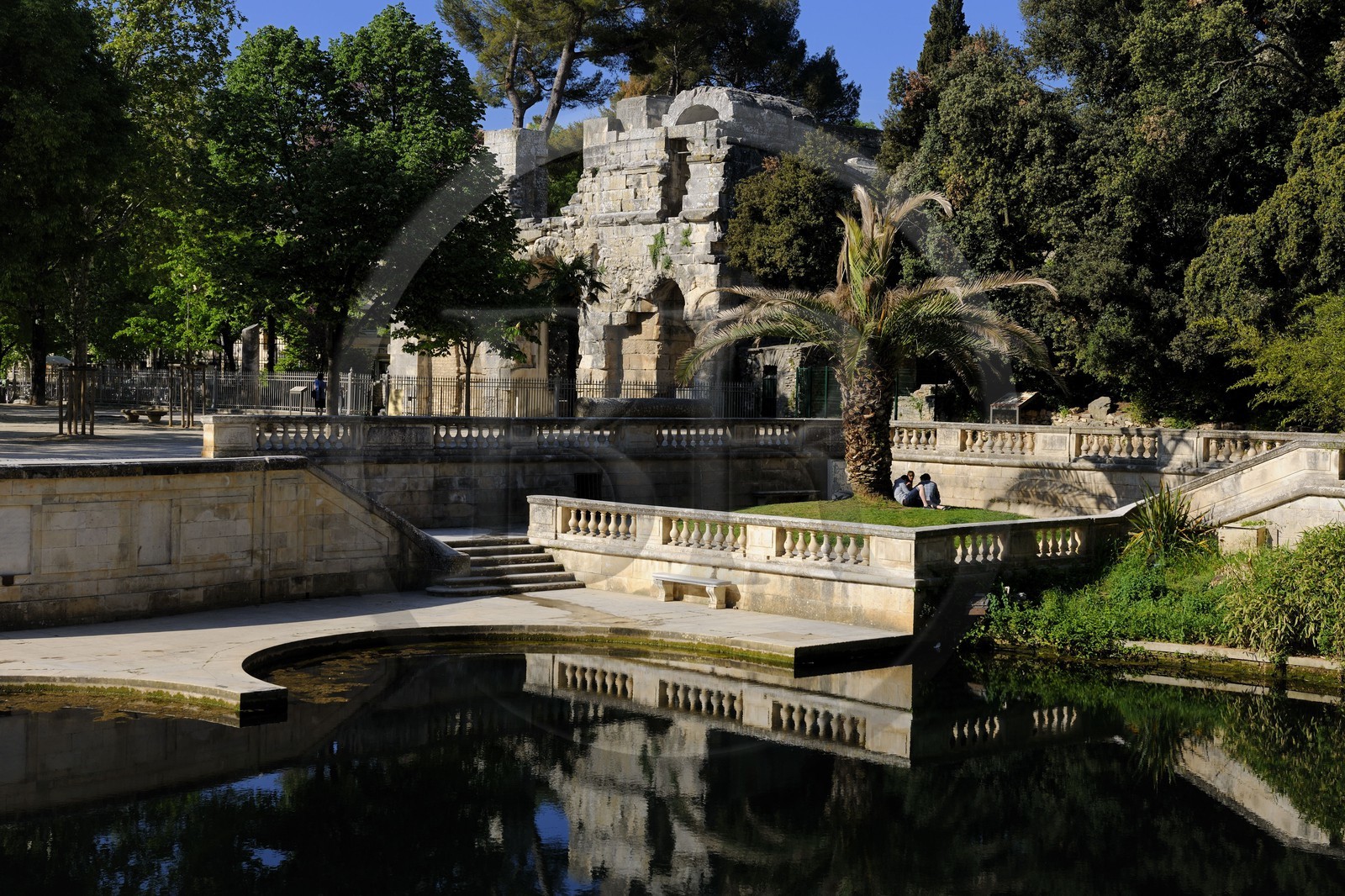 France, Gard (30) Nimes, les jardins de la fontaine, le temple de Diane