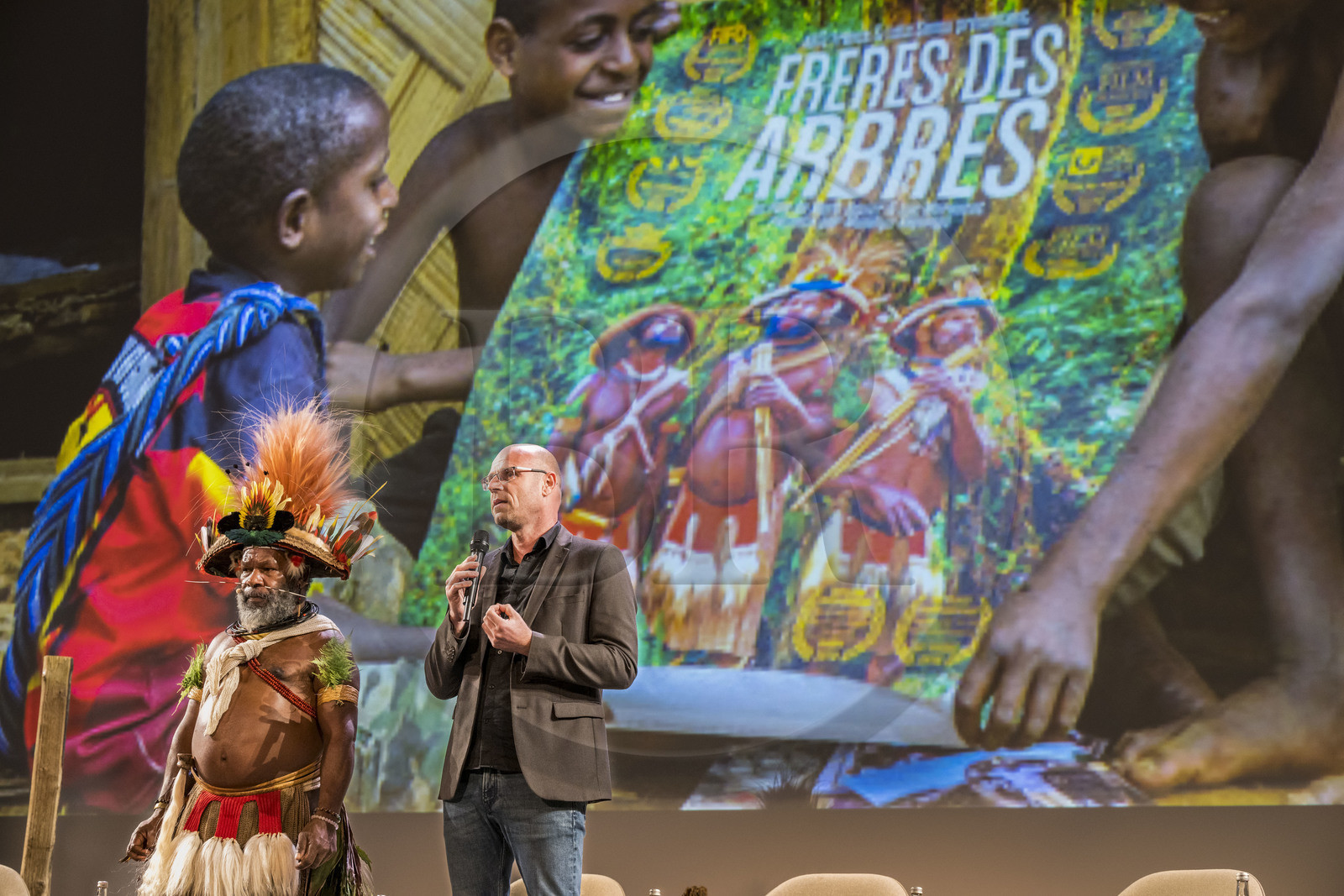 France, Paris (75), siège de l'UNESCO, conférence à l'Université de la Terre du 25 novembre 2022, le chef Papou Mundiya Kepanga