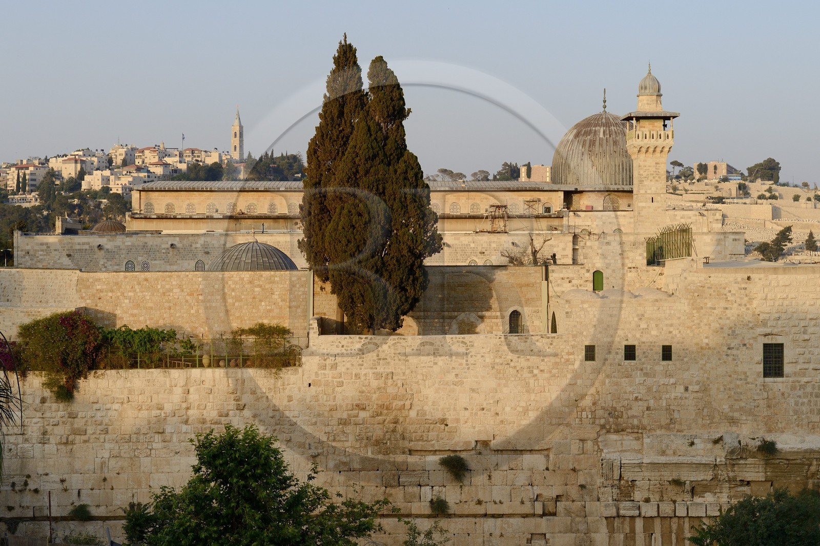 Israel, Jérusalem, ville sainte, vieille-ville classée Patrimoine Mondial de l'UNESCO, Haram el-Sharif, la mosquée Al-Aqsa et le mur occidental faisant partie des murs de soutènement de l'esplanade du Temple construite par Hérode Ier le Grand