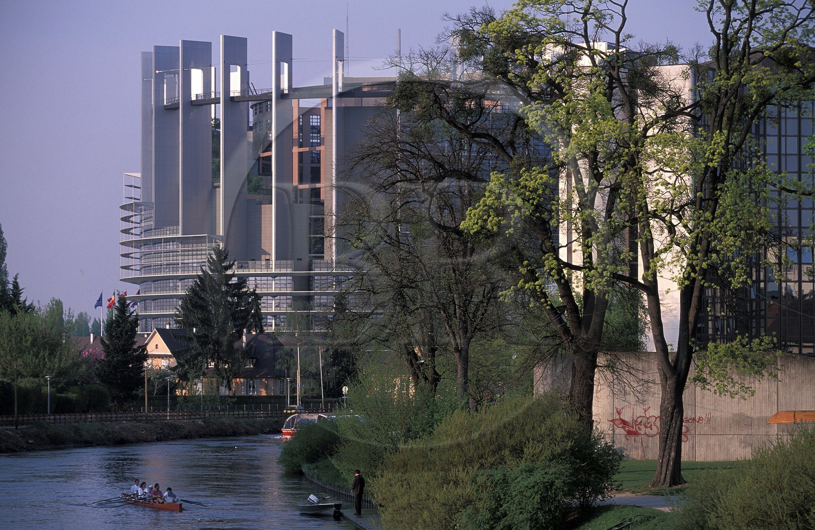 France, Bas-Rhin (67), Strasbourg, le nouveau parlement Européen sur les bords de l'Ill