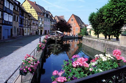 France, Haut-Rhin (68), Colmar, la petite Venise, quai de la poissonnerie et le Lauch