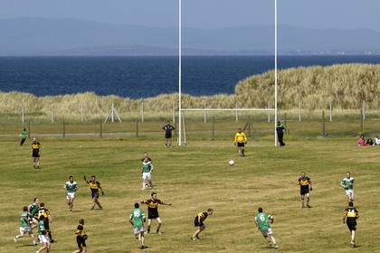 Irlande, Comté de Galway, Aran Islands, Inishmore, match de football gaélique