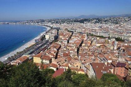 France, Alpes-Maritimes (06), Nice, la Baie des Anges, le vieux Nice et la Promenade des Anglais sur le bord de mer