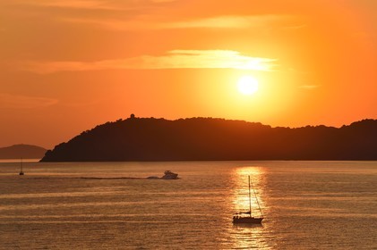 France, Var, Iles d'Hyeres, Parc National de Port Cros (National park of Port Cros), Porquerolles island, view from the Fort du Petit Langoustier on the Peninsula of Giens