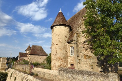 France, Allier (03), former province of Bourbonnais, 16th century canons' houses at the entrance of the medieval fortress