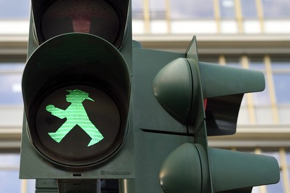 Allemagne, Berlin, Ampelmann, les bonhommes rouges et verts des feux pour piétons de l'ex-RDA