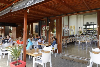 Afrique du Sud, province de Gauteng, Johannesburg, 4e Avenue dans le quartier de Parkhurst, l'un des hauts lieux de Johannesburg pour diner et faire du shopping