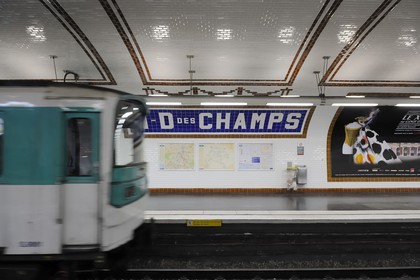 France, Paris (75), station de metro Notre-Dame des Champs