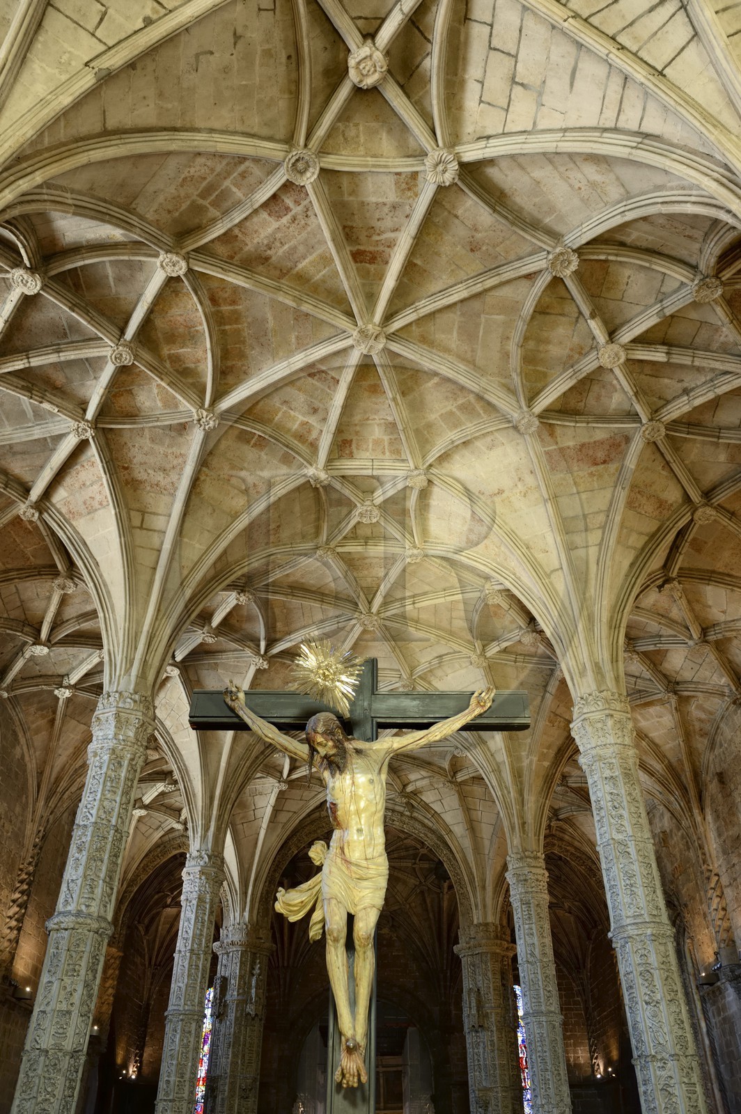 Portugal, Lisbonne, Bélem, Monastere des Hiéronymites (Mosteiro dos Jerónimos), classé Patrimoine Mondial de l'UNESCO, église Santa Maria, la décoration des piliers et de la voute sont de Joao de Castilho dans le pure style manuélin