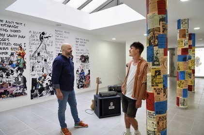 France, Var, Toulon, former little Chicago district now Arts district, Galerie l'Axolotl, Julien Carbone director of the Port des Créateurs on the left and the artist Leo Fourdrinier