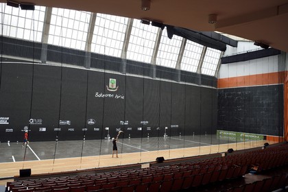 Spain, Basque Country, Biscay Province, Gernika-Lumo, cesta punta at the Jai Alai