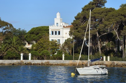 France, Var, the Rade (Roadstead) of Toulon, La Seyne-sur-Mer, district of Tamaris, the orientalist style Crescent villa (villa du Croissant) is recognizable by its minaret tower