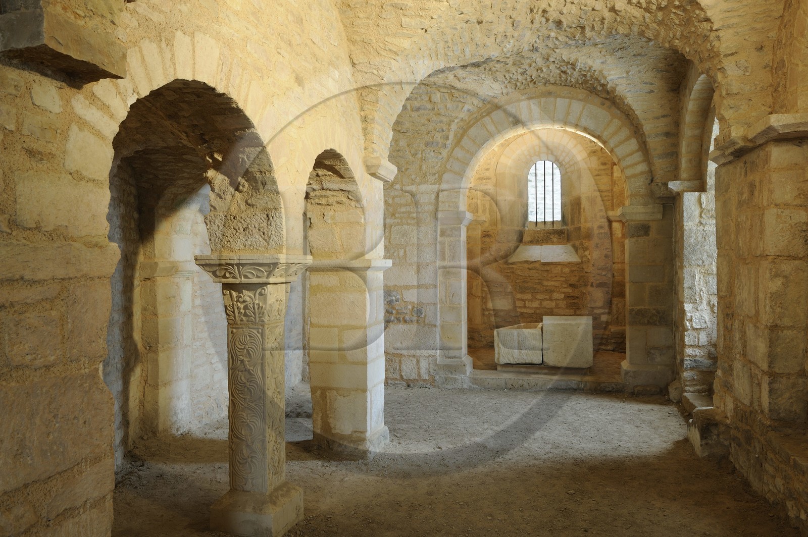France, Côte d'Or (21), Flavigny-sur-Ozerain, crypte carolingiennes de l'ancienne abbaye bénédictine qui abrite la fabrique des Anis de Flavigny