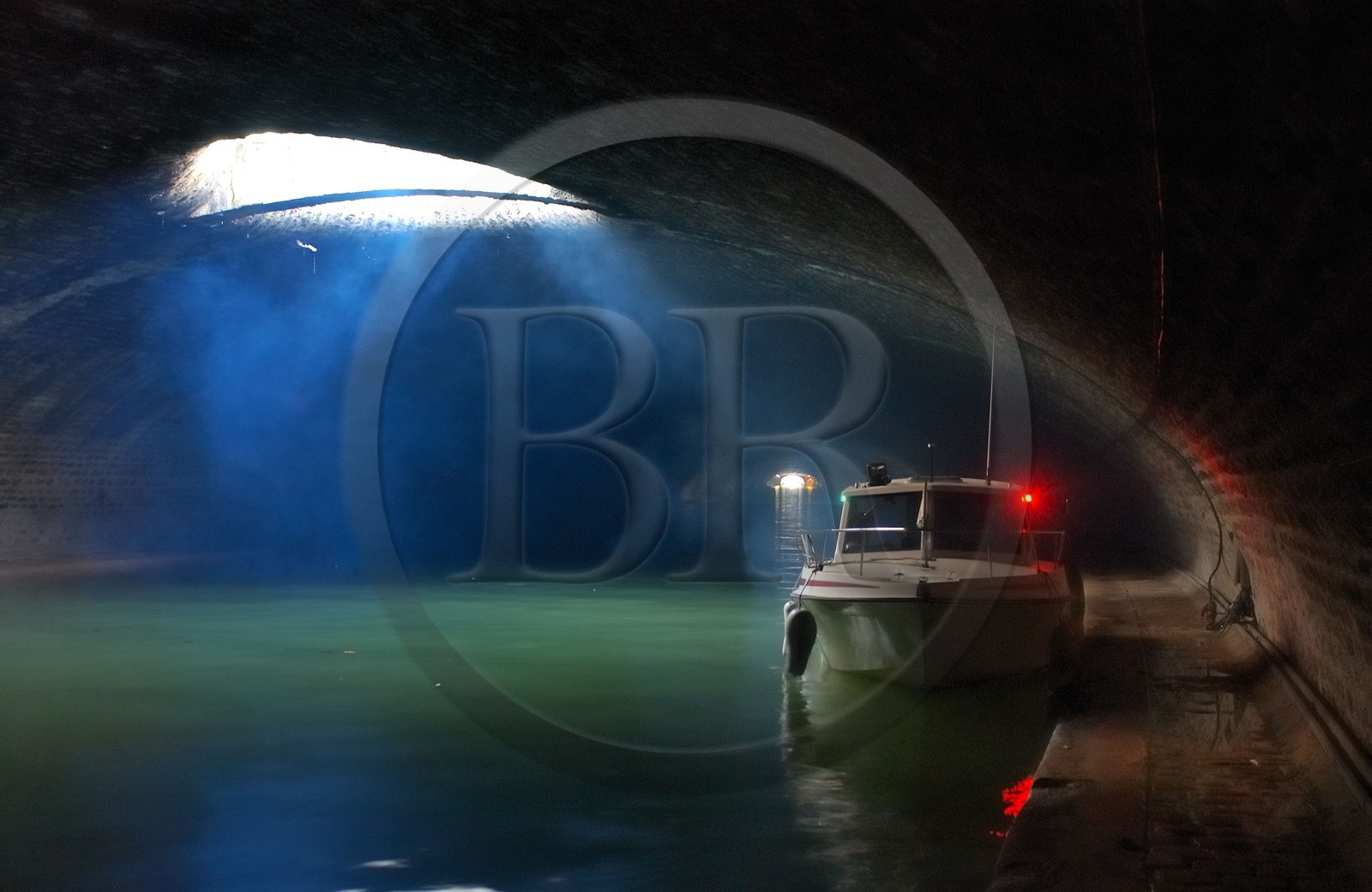 France, Paris (75), canal Saint-Martin, la partie souterraine