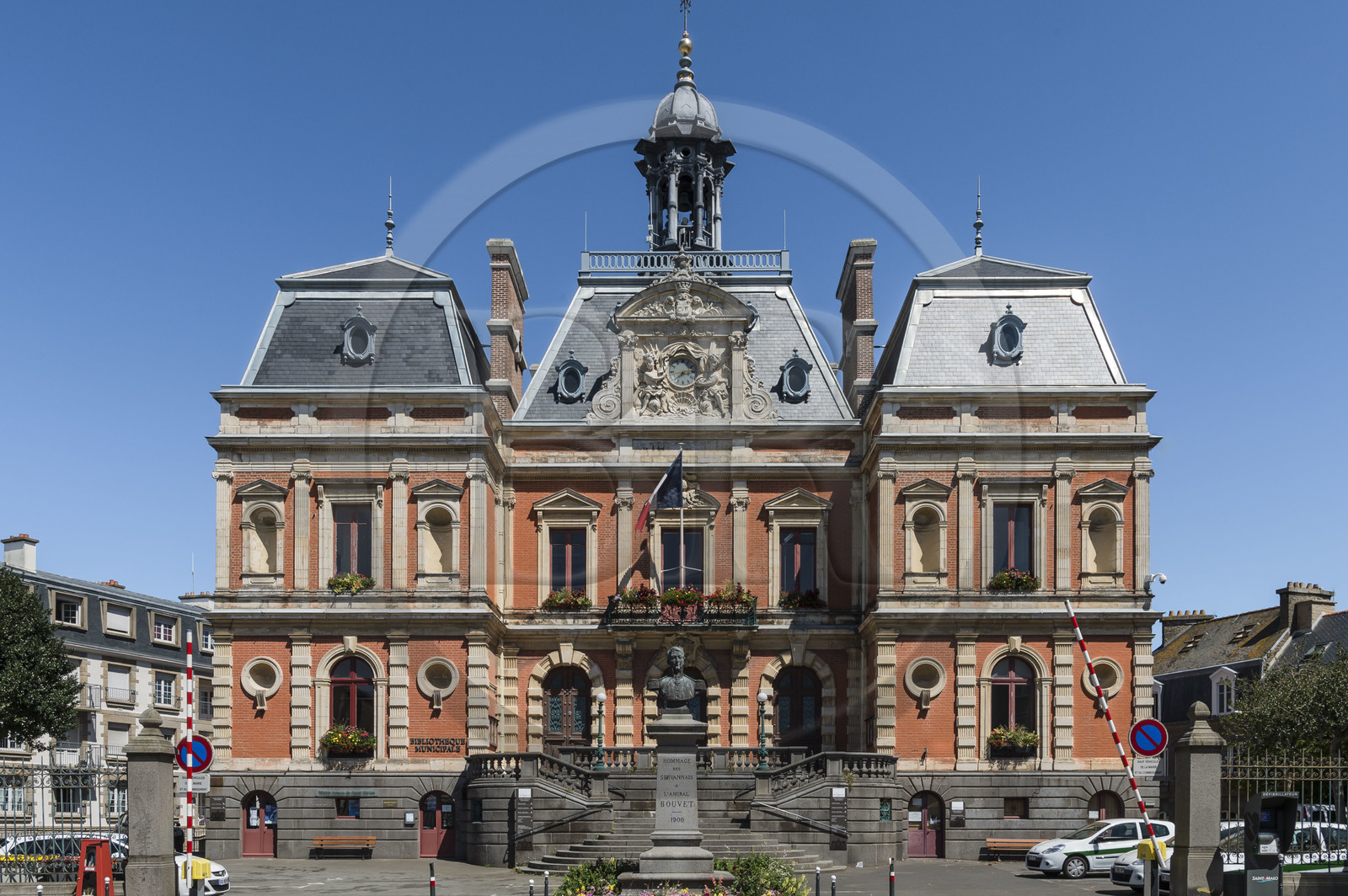 France, Ille et Vilaine, Cote d'Emeraude (Emerald Coast), Saint Malo, Saint-Servan district, the district city hall