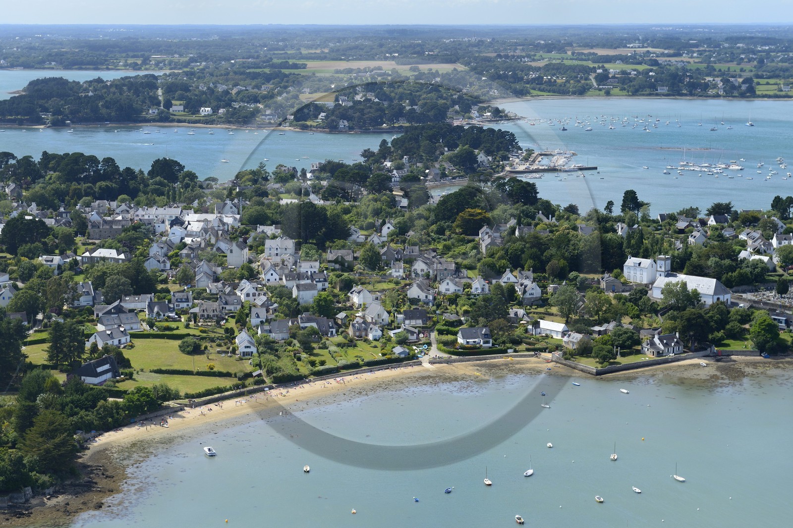 France, Morbihan (56), Golfe du Morbihan, Ile-aux-Moines, port Miquel au Bourg du coté Anse du Guéric (vue aérienne)