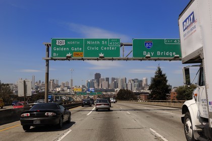 United States, California, San Francisco, arrival on the motorway 101 on the city