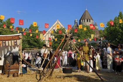 France, Seine et Marne (77), Les Médiévales de Provins, ville classée Patrimoine Mondial de l'UNESCO, place du Châtel