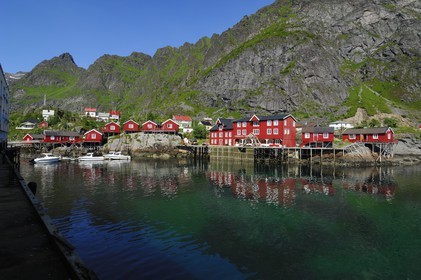 Norway, Nordland County, Lofoten Islands, Moskenes island, rorbuer (fishermen's huts) at the village of A (Å)
