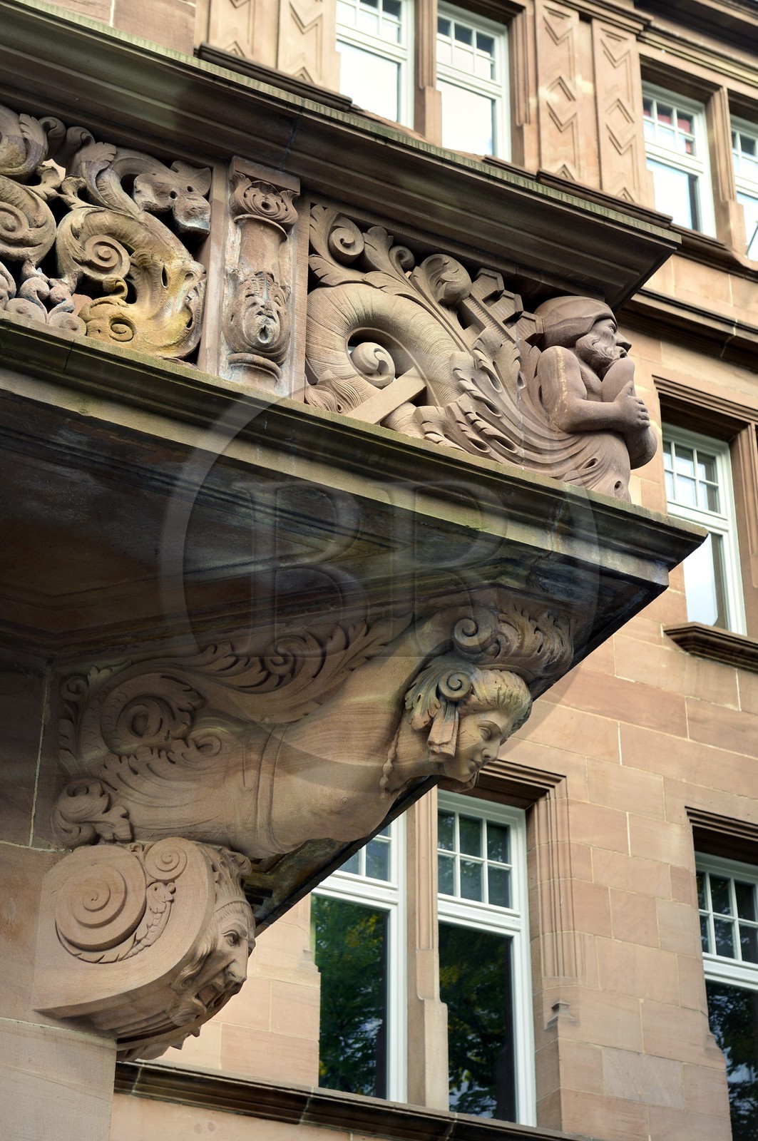 France, Moselle (57), Metz, quartier impérial, Maison de la fédération des corporations destiné à la promotion des Arts et Métiers (Gewerbehaus)
