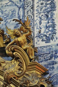 Portugal, région du Minho, Guimaraes, ville classée Patrimoine Mondial de l' UNESCO, Igreja de Sao Francisco ( Eglise Saint Francois d'Assise), azulejos historiés du début du XVIIIème siècle