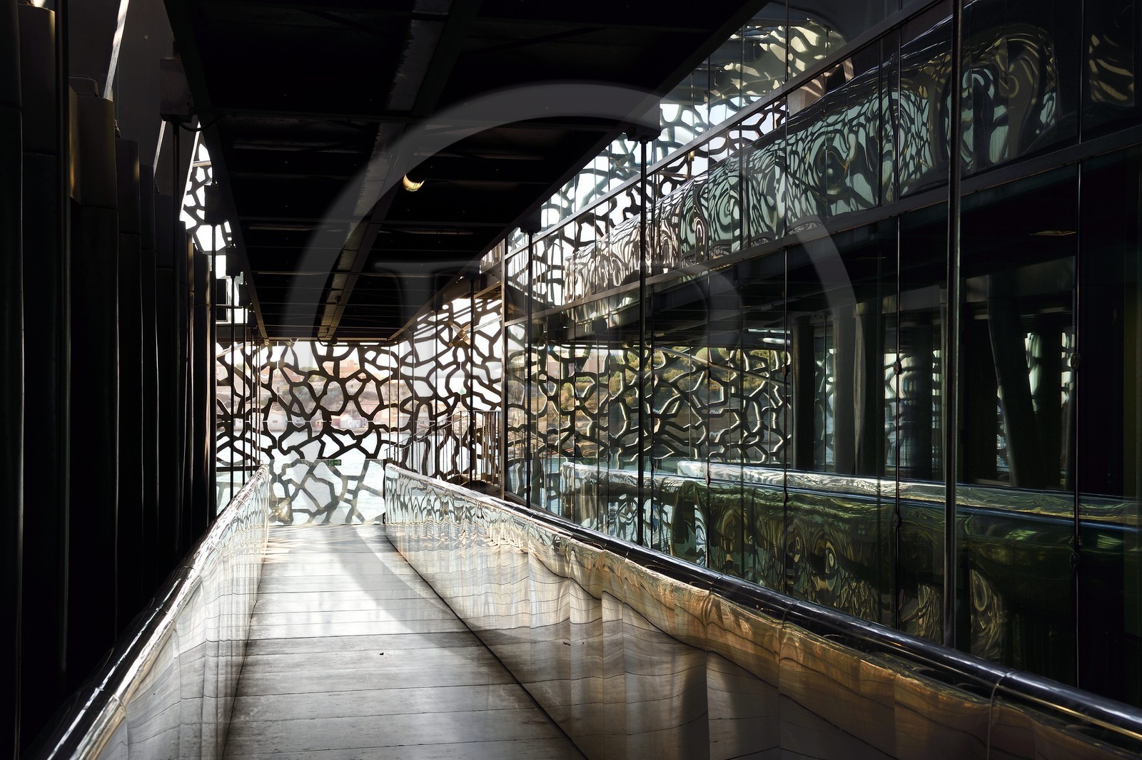 France, Bouches-du-Rhône (13), Marseille, MuCEM (Musée des civilisations de l'Europe et de la Méditerranée) par les architectes Rudy Ricciotti et R. Carta