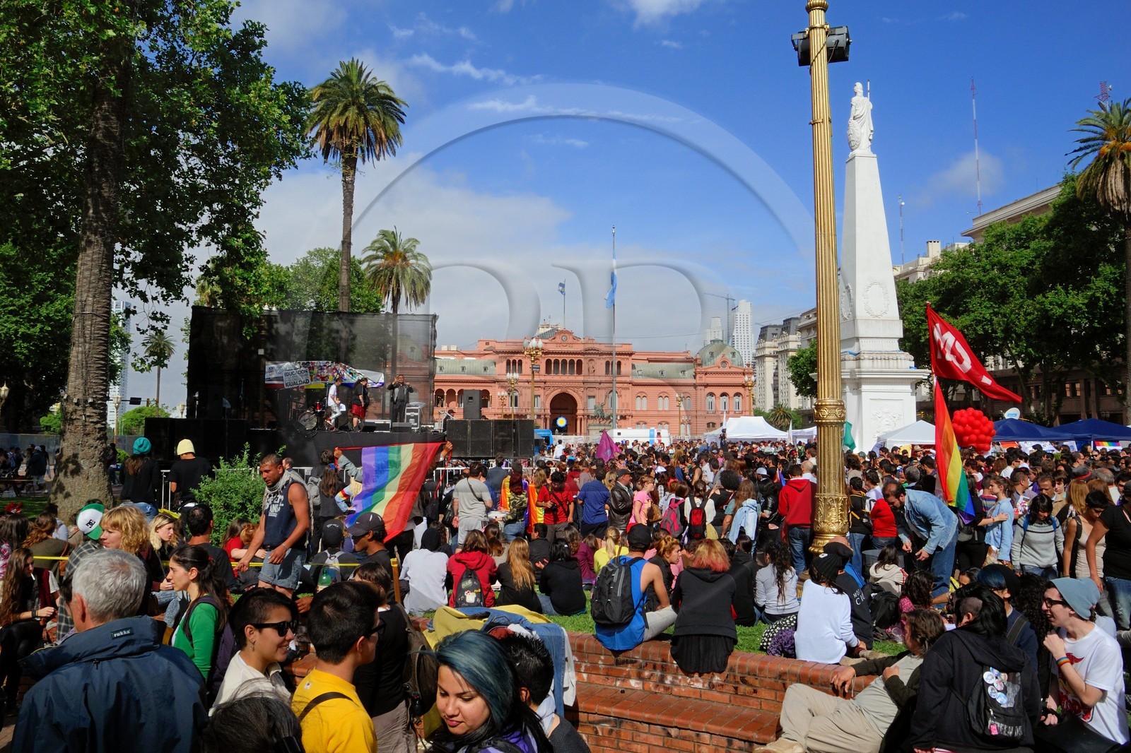 Argentine, Buenos Aires, Gay Pride sur la place de Mai (Plaza de Mayo), la Casa Rosada siège du pouvoir exécutif argentin en arrière plan